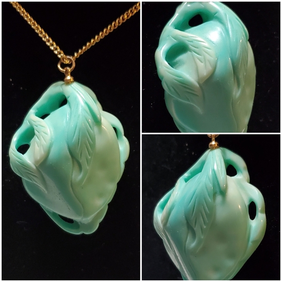 VTG Kenneth Lane signed Pendant Necklace